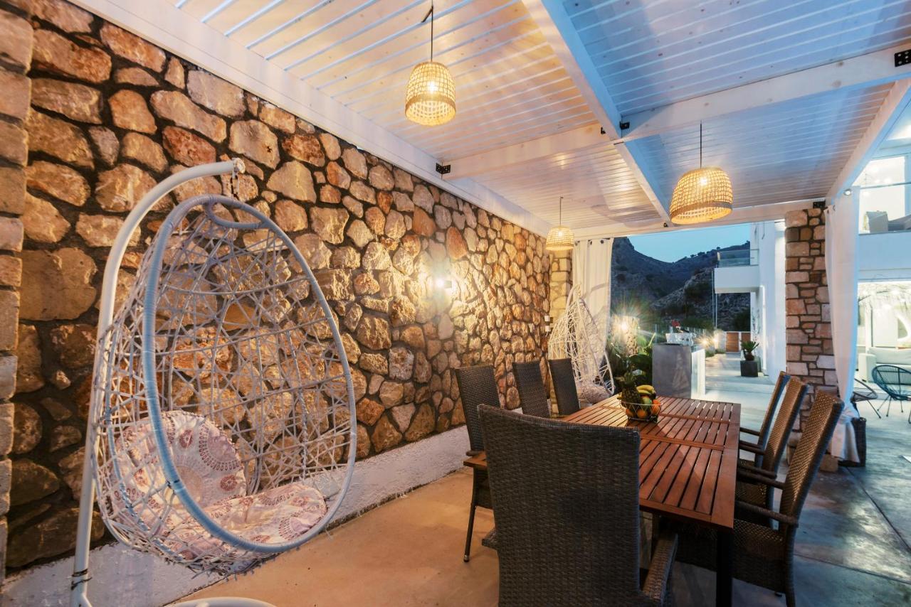 Lindos Villa Natura By Rhodes Villas ภายนอก รูปภาพ