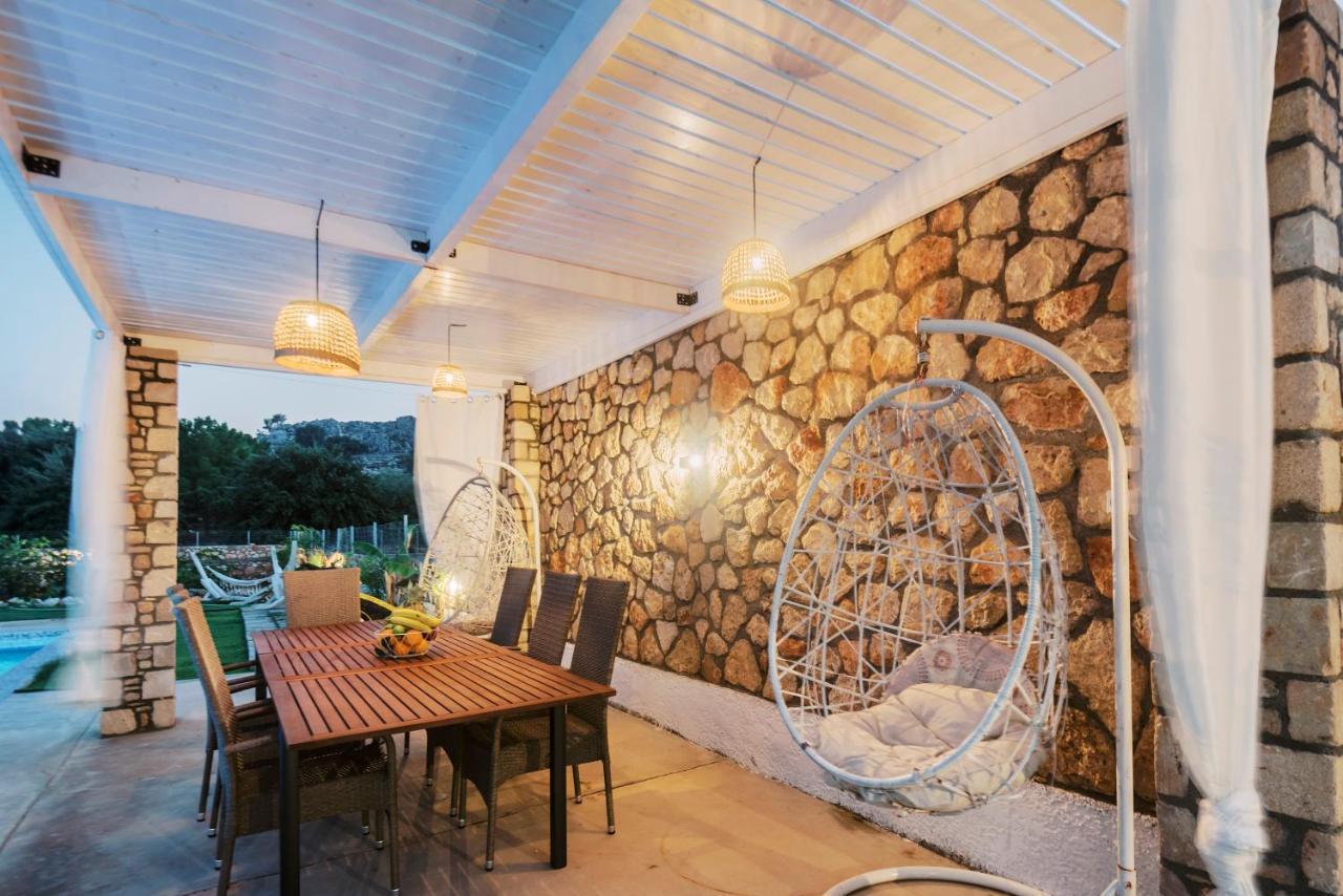 Lindos Villa Natura By Rhodes Villas ภายนอก รูปภาพ